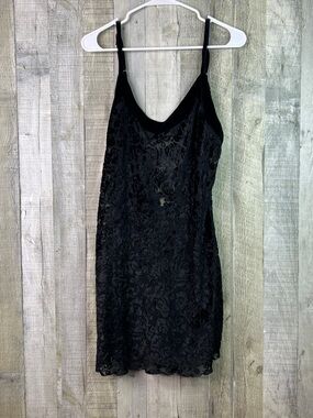 Victoria’s Secret Large Black Velvet & Mesh See Through Nightie Scoop Neck
